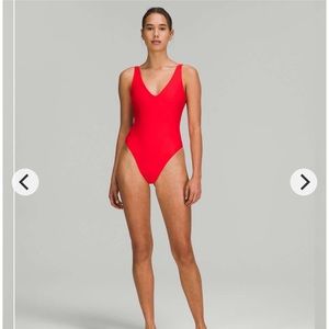 NWT Lululemon Waterside V-neck Skimpy One Piece bathing suit